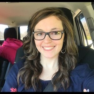 Meet your Posher, Leah